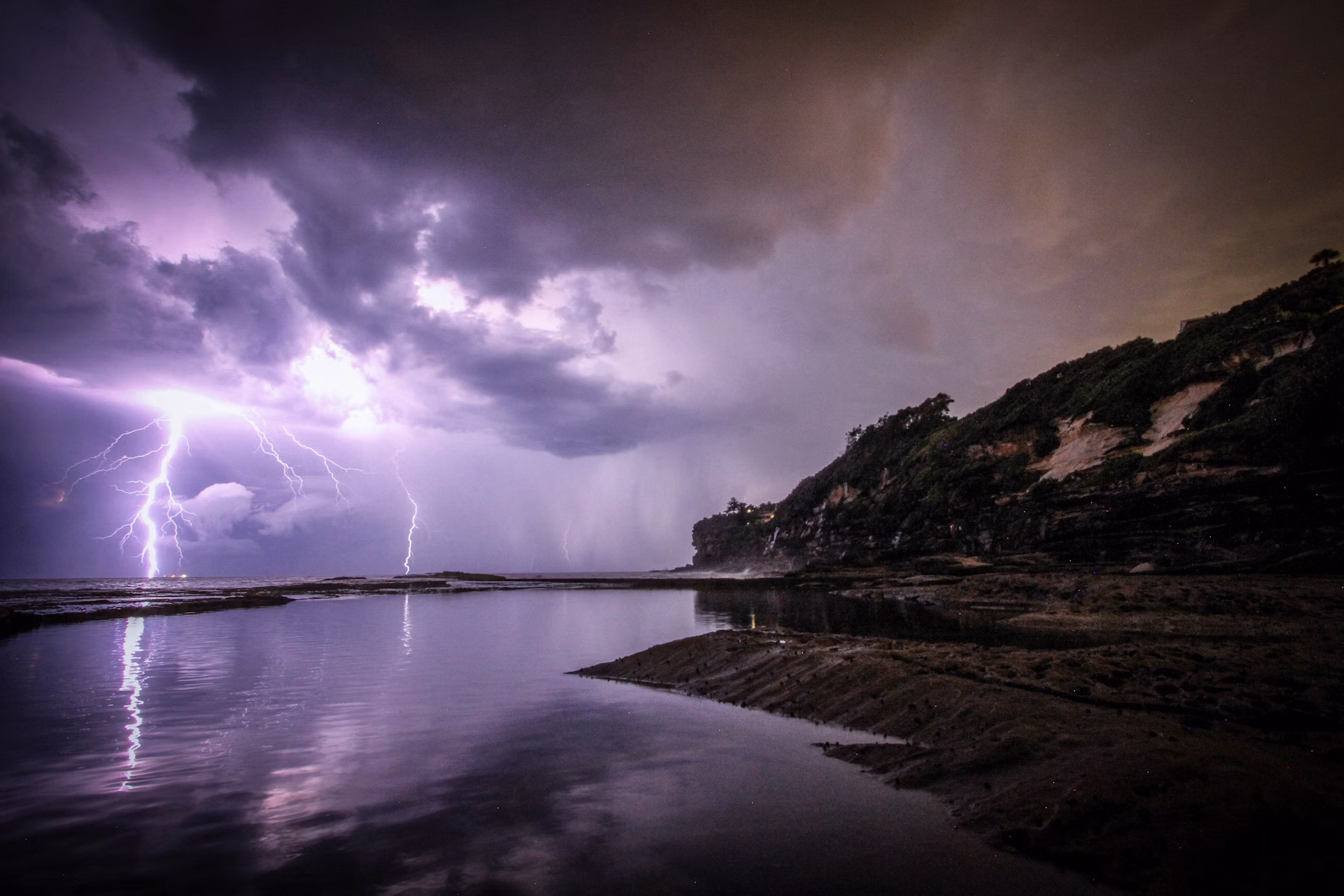 Angst voor onweer? Tips tegen brontofobie